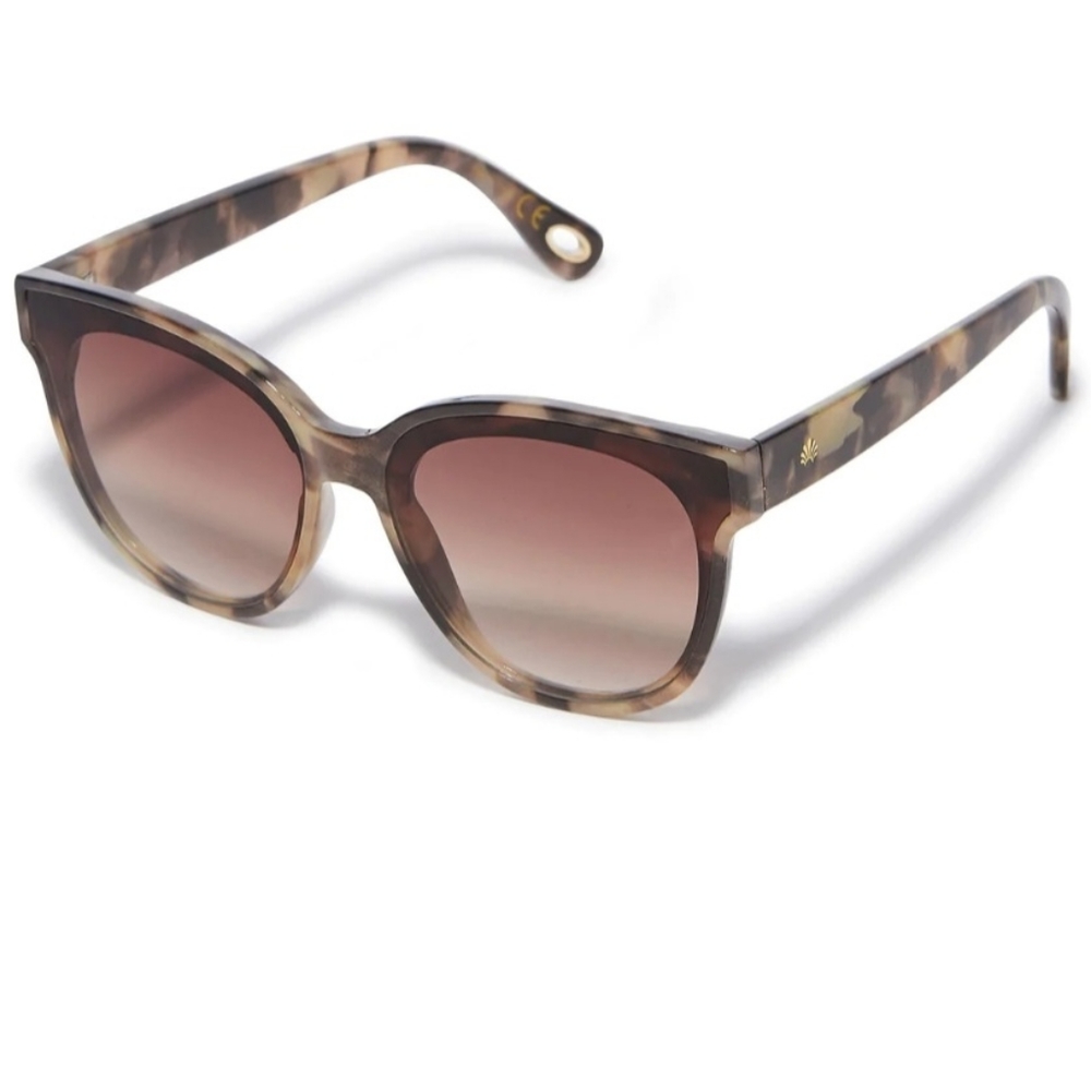 ♤ Lele Sadoughi Brooklyn Sunglasses ♤